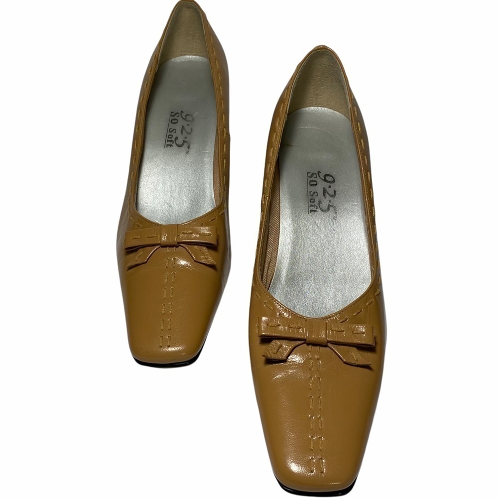 𝅺9-2-5 So Soft Leather Women's Shoes.  Size 7.5M